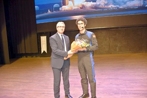 TÜRK ASTRONOT TUVA CİHANGİR ATASEVER, ÖĞRENCİLERLE BULUŞTU