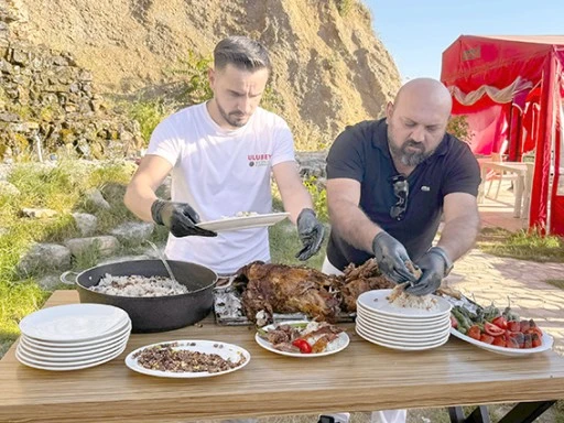 ULUBEY RESTORAN’DAN EZBER BOZAN LEZZET