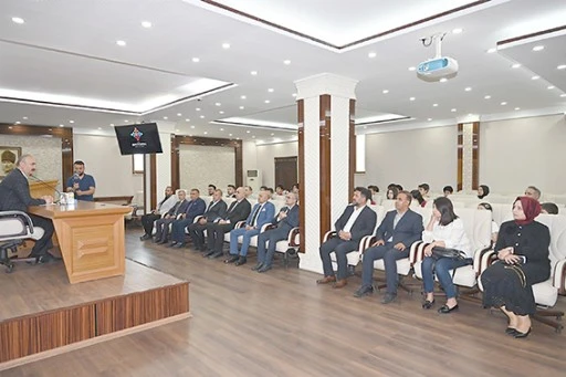 VALİ CANALP “ÖĞRENCİLERİMİZ DESTAN YAZMAYA DEVAM EDİYOR”