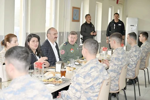 VALİ CANALP’TAN BAYRAM ZİYARETİ