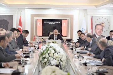 VALİLİKTE KAYMAKAMLAR TOPLANTISI GERÇEKLEŞTİRİLDİ
